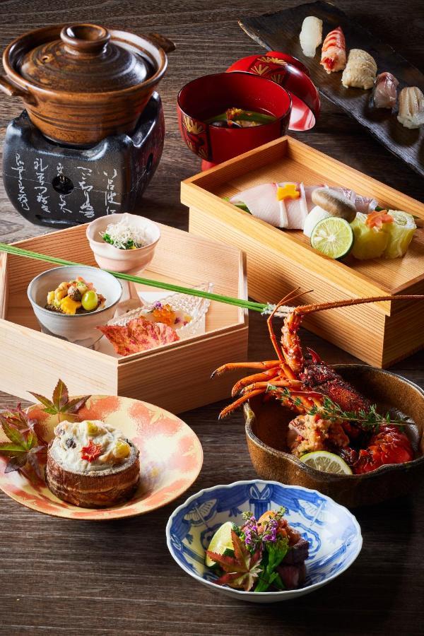 Itsukushima Iroha Hotel Хатсукаичи Екстериор снимка